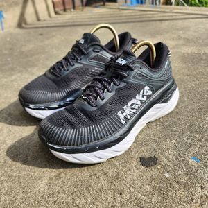 HOKA BONDI 7 - Womens Running Shoes - SIZE 6.5D WIDE